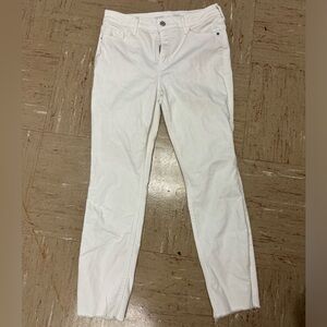 Old navy 8 petite white skinny jeans
